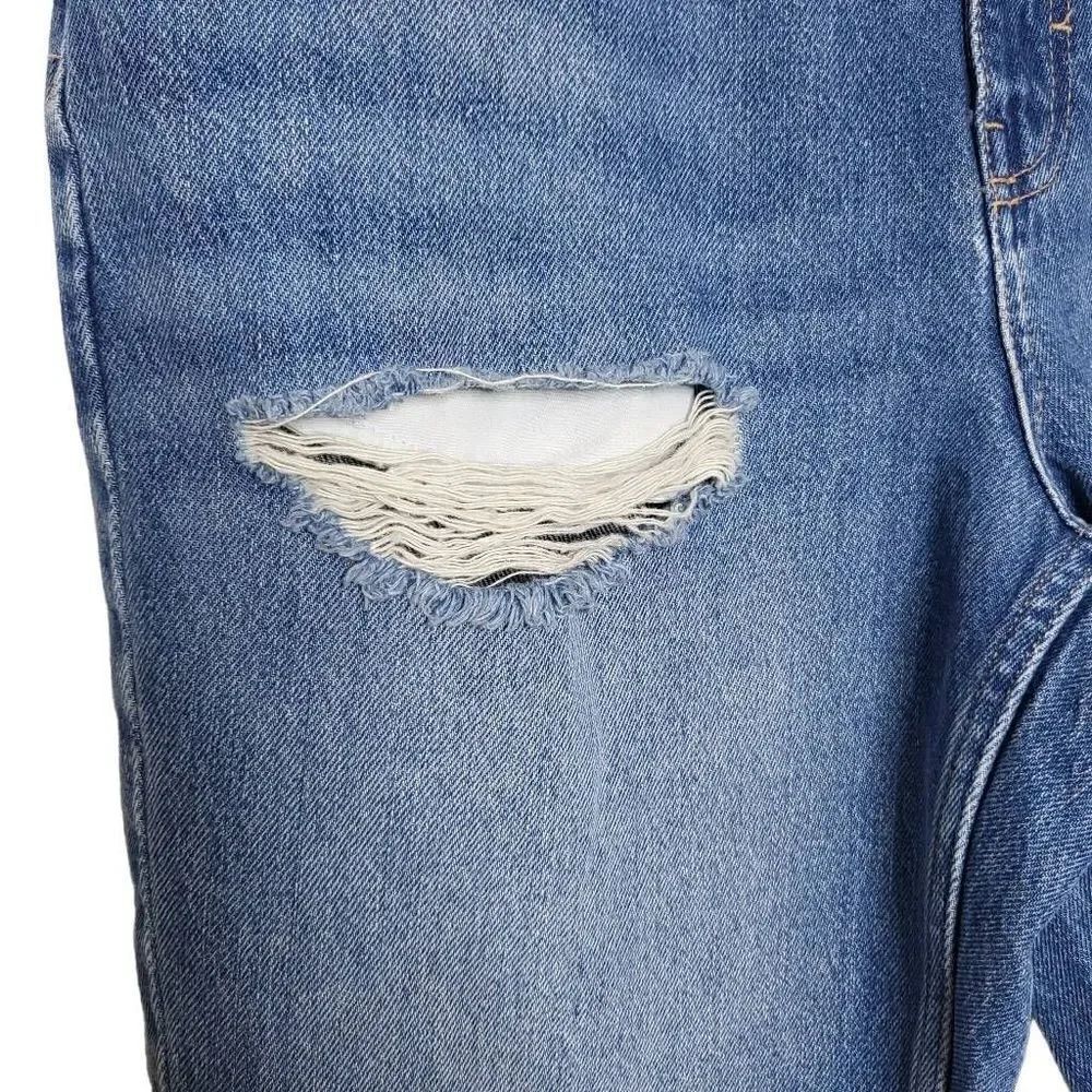 TopShop High Rise Straight Leg Distressed Ripped Mom Jean Size 31 - Picture 4 of 8